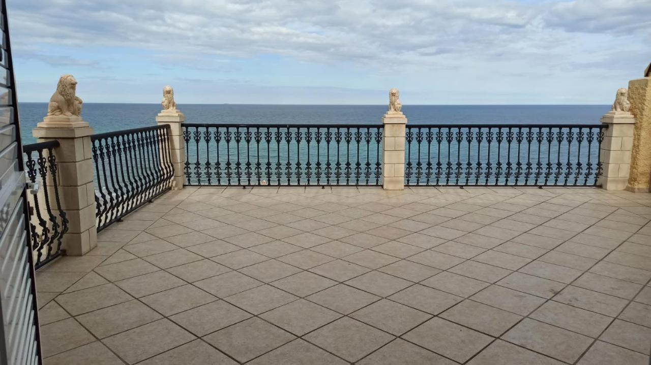Faro Cullera Primera Linea Playa Del Dosel Faro de Cullera Εξωτερικό φωτογραφία