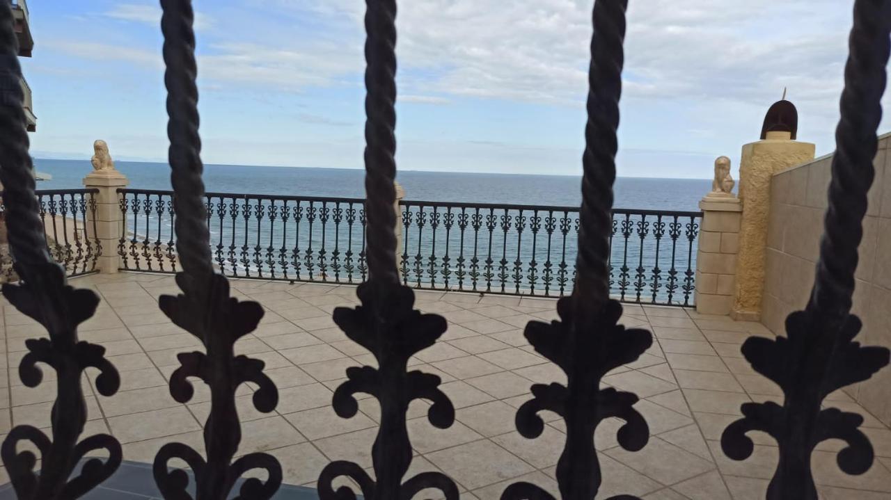 Faro Cullera Primera Linea Playa Del Dosel Faro de Cullera Εξωτερικό φωτογραφία